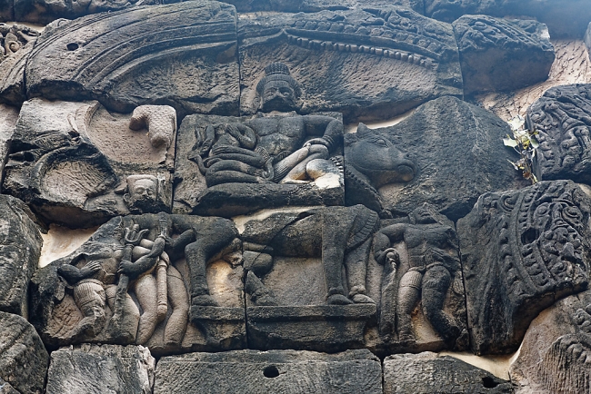 Prasat Sa Kamphaeng Yai-032